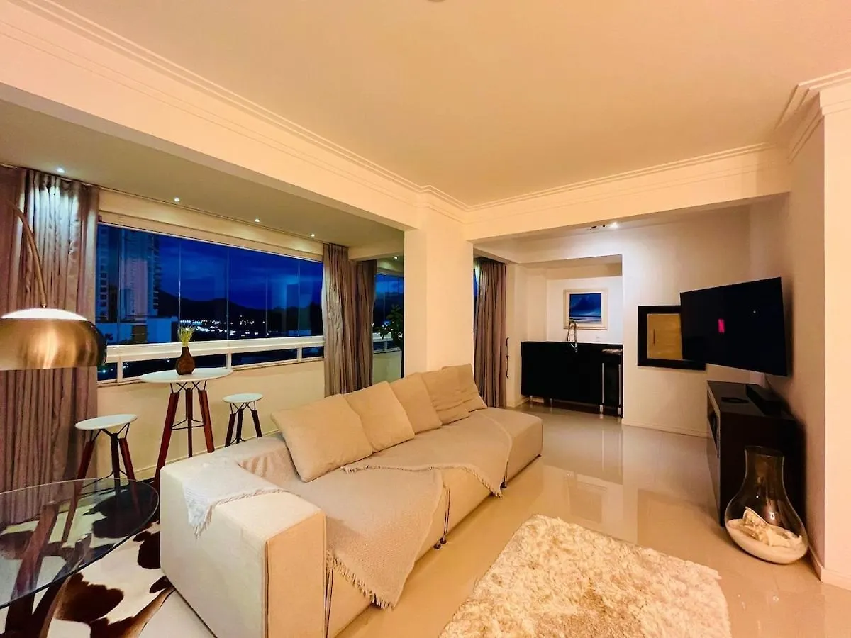 Curta!|193| Luxo Contemporaneo 2 Suites | Piscina Balneario Camboriu Apartment