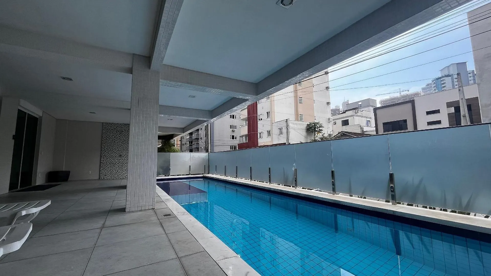 公寓 Curta!|193| Luxo Contemporaneo 2 Suites | Piscina Balneário Camboriú 巴西